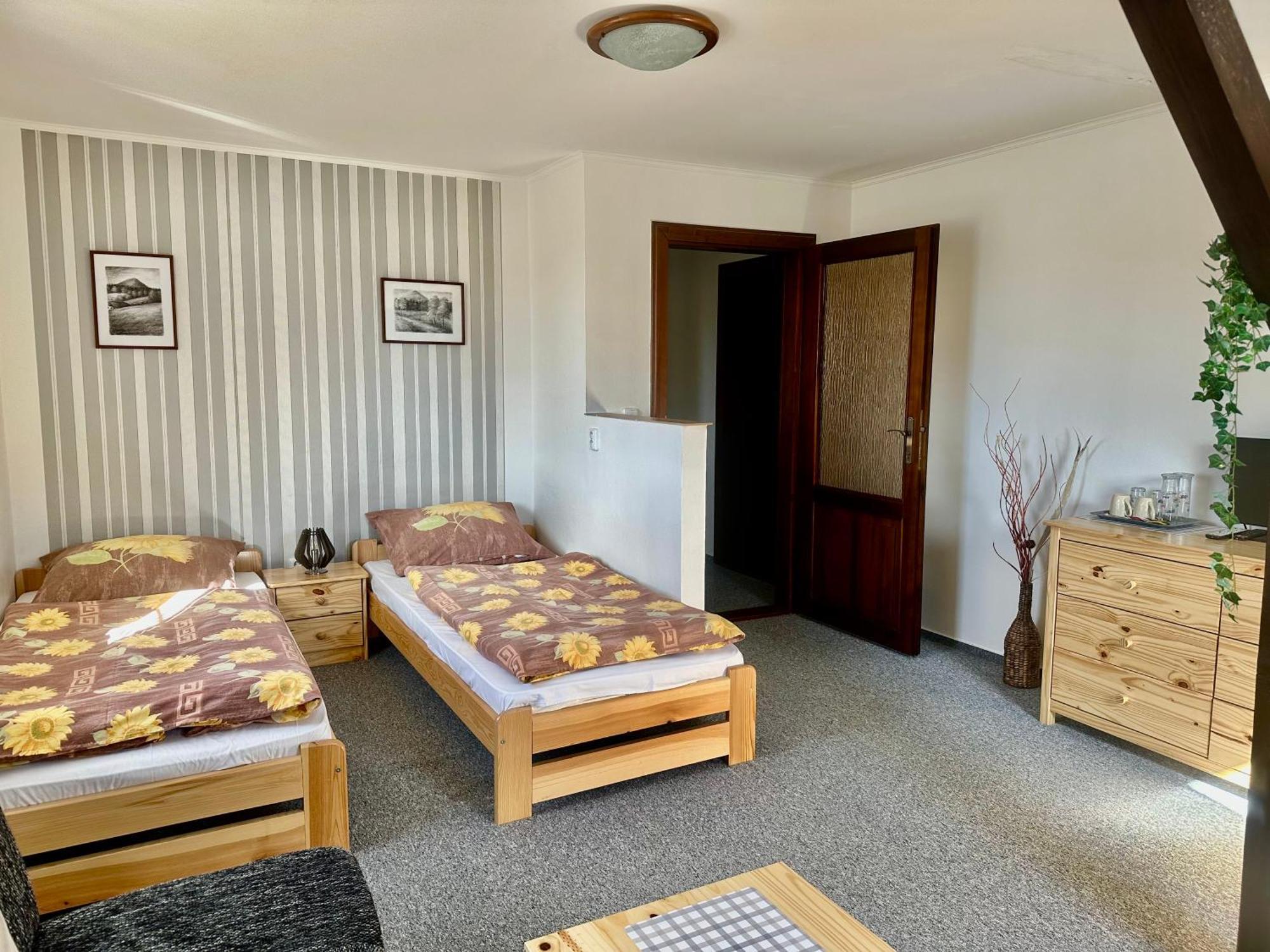 Pod Klicem Hotel Svor Bagian luar foto