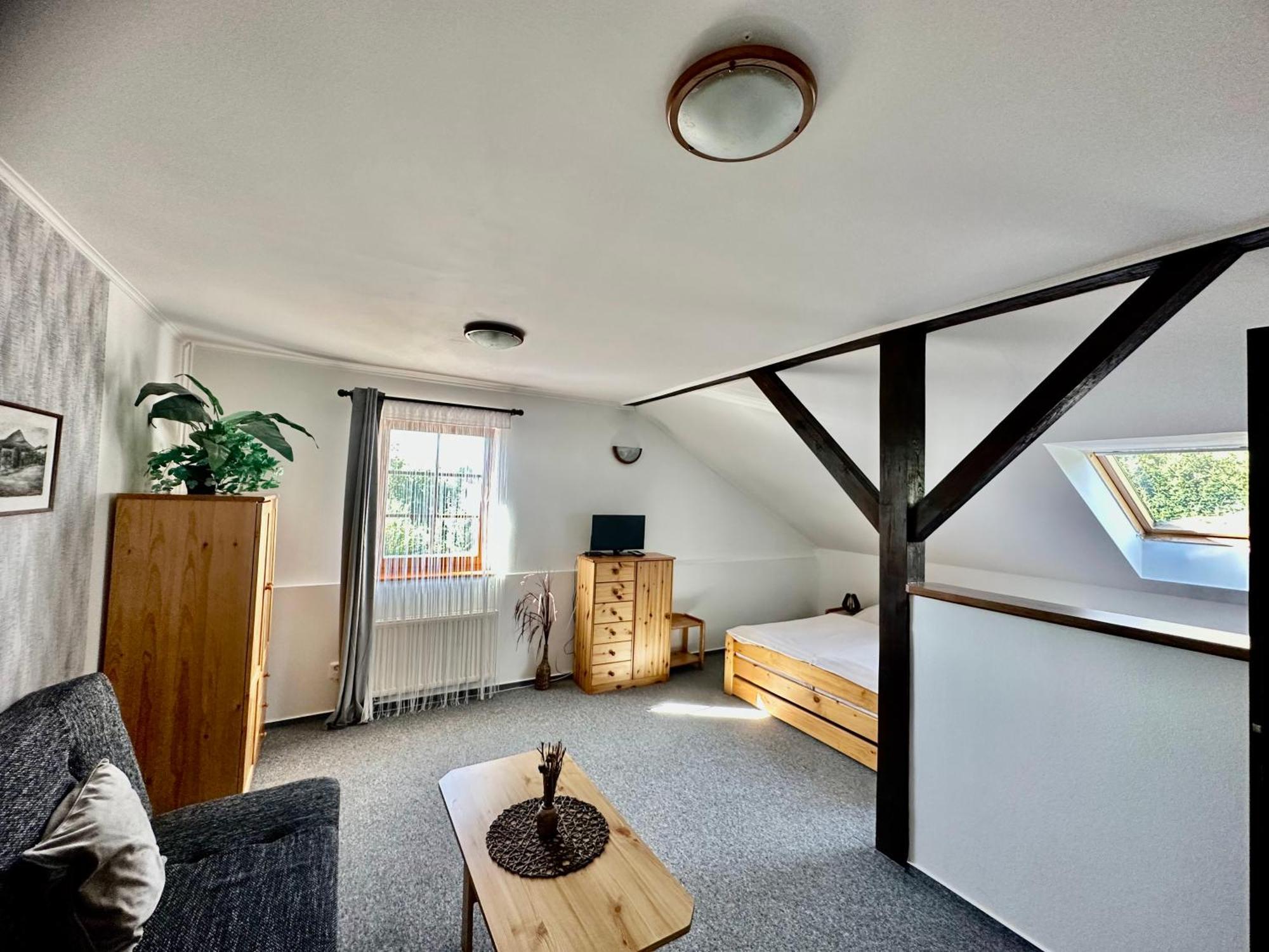 Pod Klicem Hotel Svor Bagian luar foto
