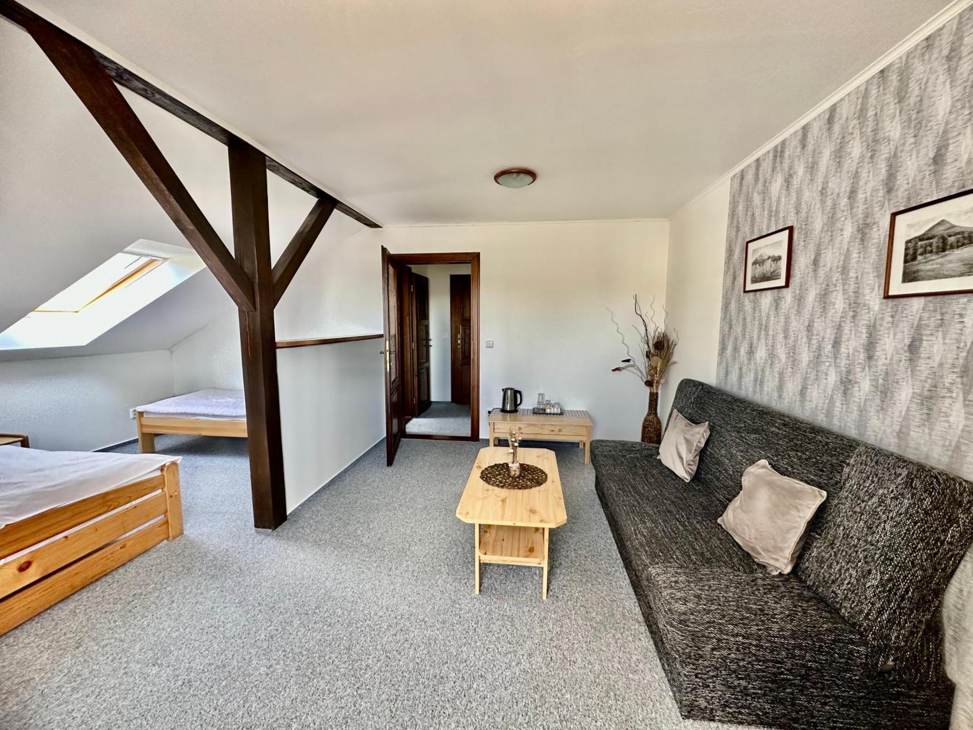 Pod Klicem Hotel Svor Bagian luar foto
